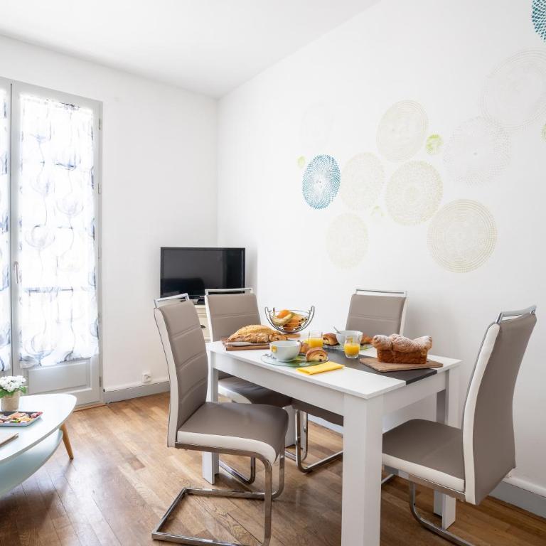 SUPERLOGIS L'Alysse Classé 3étoiles HYPERCENTRE BLOIS - Apartment mit 2 Schlafzimmern - 55