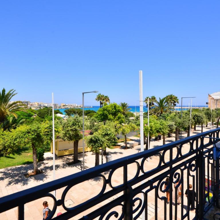 Balcone su Otranto - Camera Tripla con Vista Mare - 12