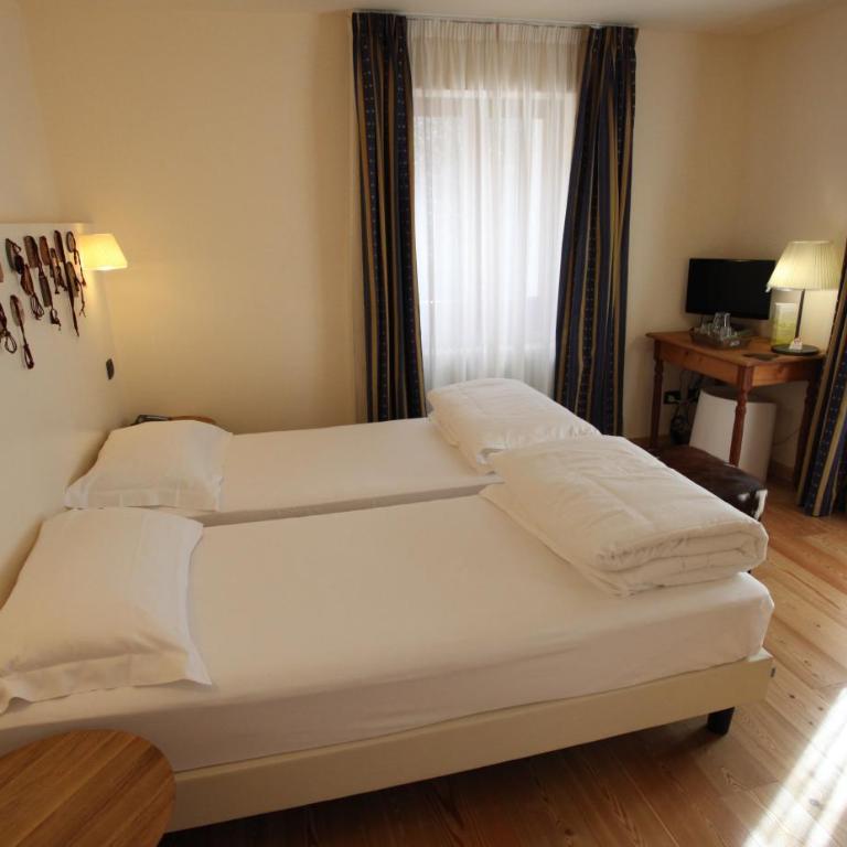 Hotel Berthod - Camera Matrimoniale Superior - 5
