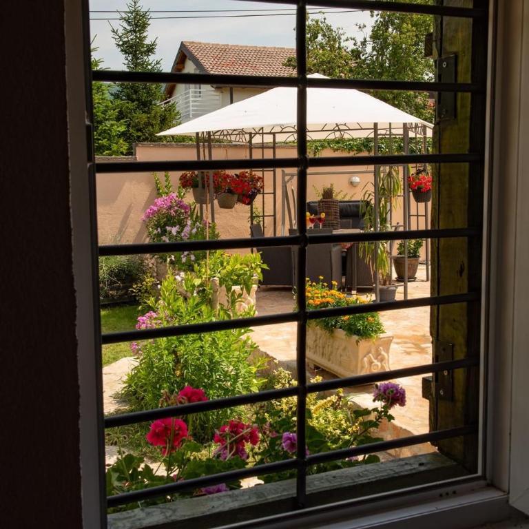 Villa Bella - Two-Bedroom House - 27