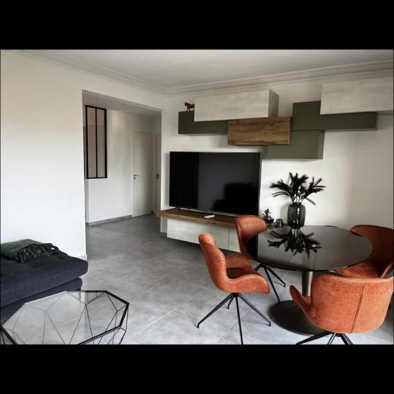 Appartement spacieux, proche centre ville. - Appartement 1 Chambre - 1