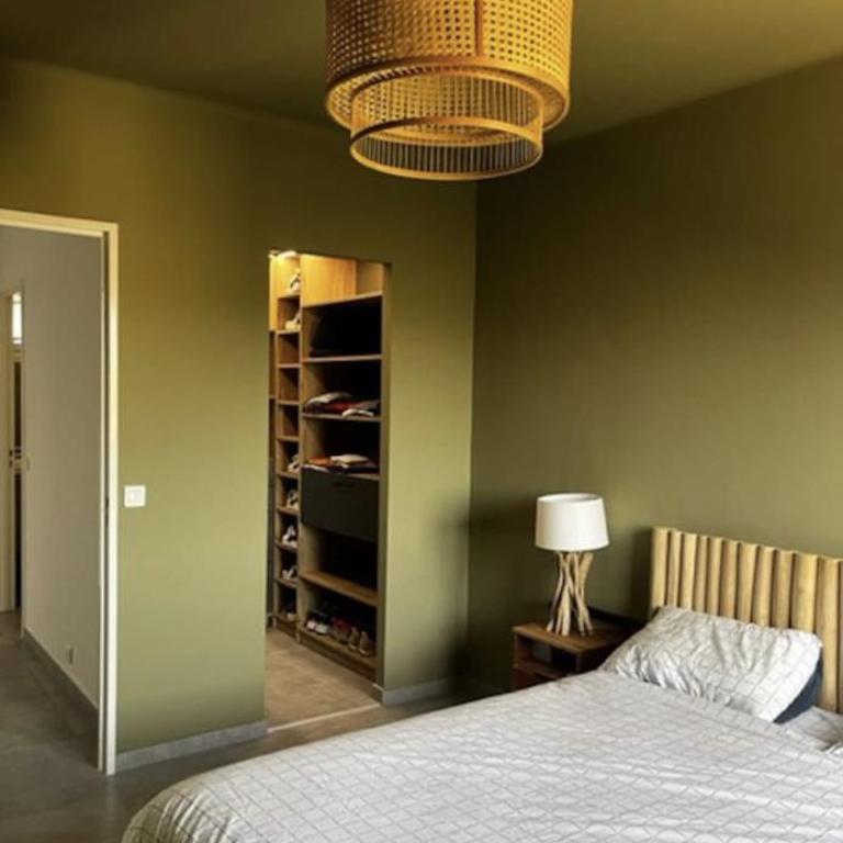 Appartement spacieux, proche centre ville. - Appartement 1 Chambre - 5