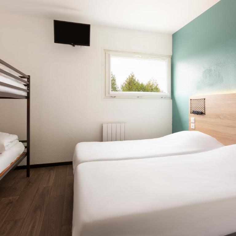 Hôtel F1 Reims Tinqueux - Chambre avec 4 Lits Simples et Salle de Bains - 8