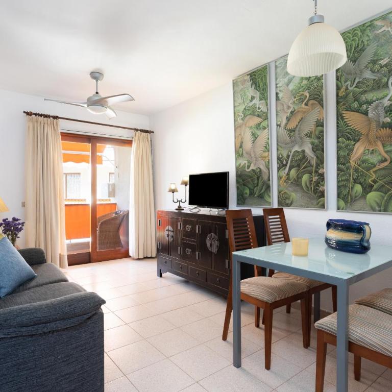 Close to Playa las Vistas with pool and parking - Apartamento con balcón - 4