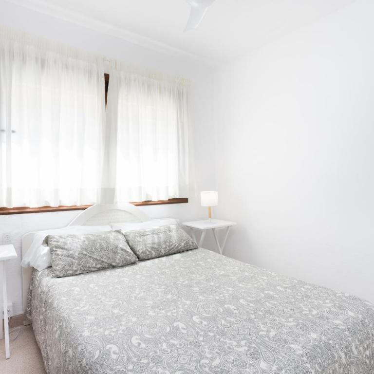Close to Playa las Vistas with pool and parking - Apartamento con balcón - 11