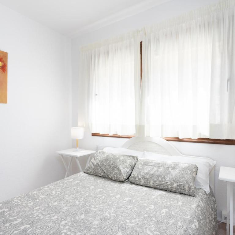 Close to Playa las Vistas with pool and parking - Apartamento con balcón - 10