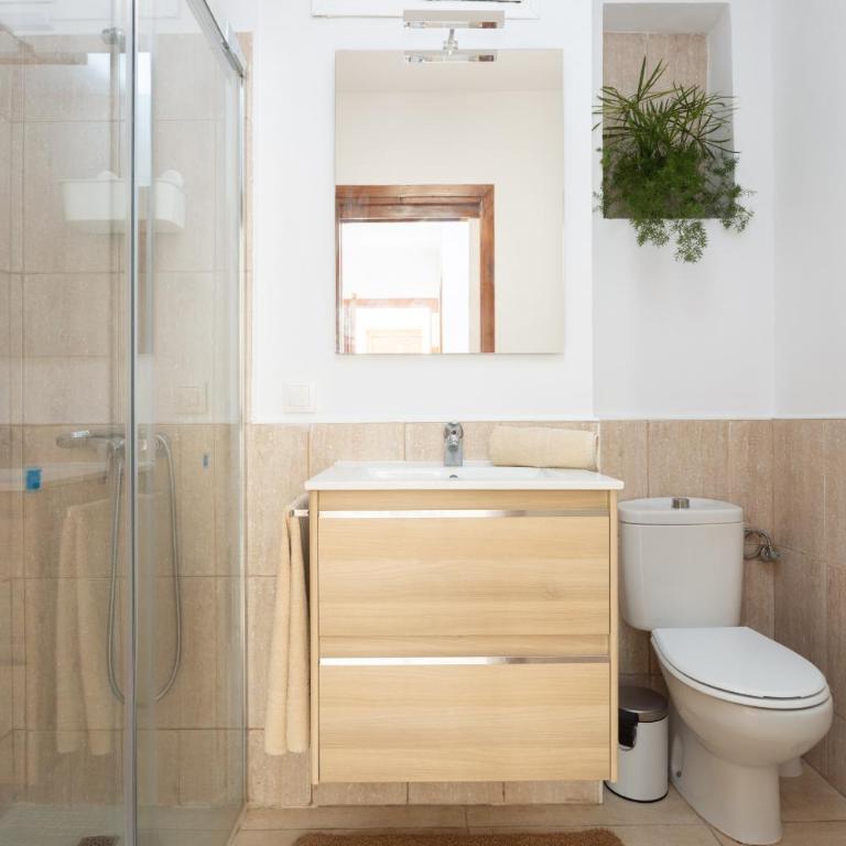Close to Playa las Vistas with pool and parking - Apartamento con balcón - 14