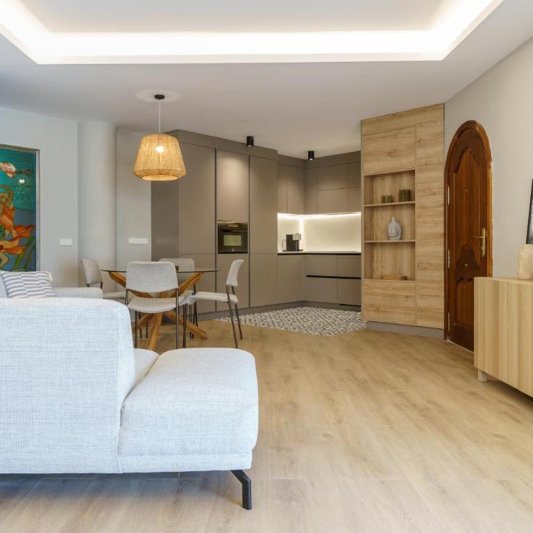 LUXURY APARTMENT Benalmadena Costa - One-Bedroom Apartment - 2