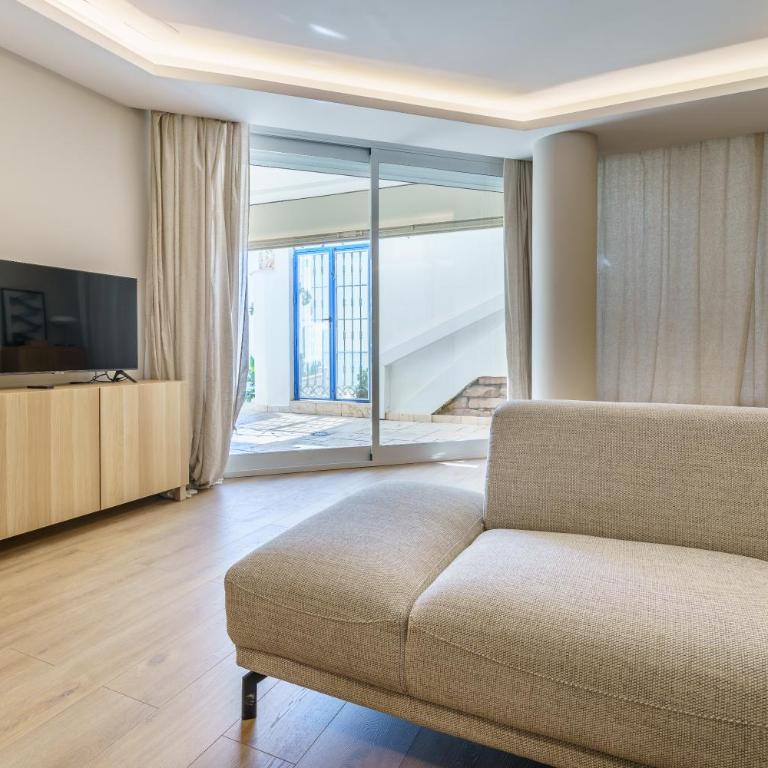 LUXURY APARTMENT Benalmadena Costa - One-Bedroom Apartment - 6