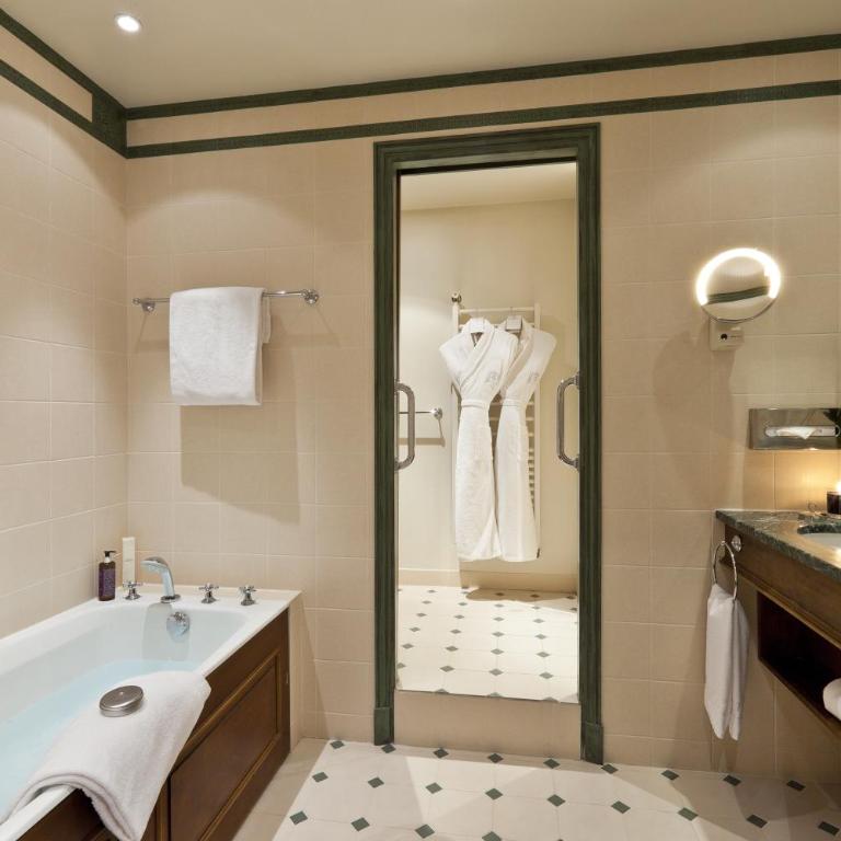 Hôtel Barrière Le Royal Deauville - Suite Deluxe - Vue sur Mer - 2