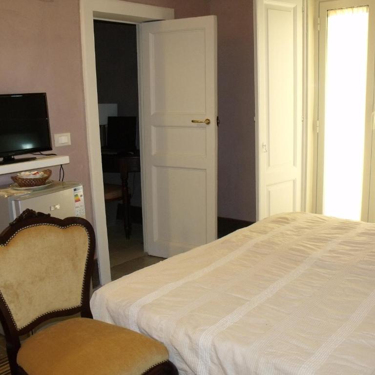 Domoikos - Double or Twin Room with Private Bathroom - 6