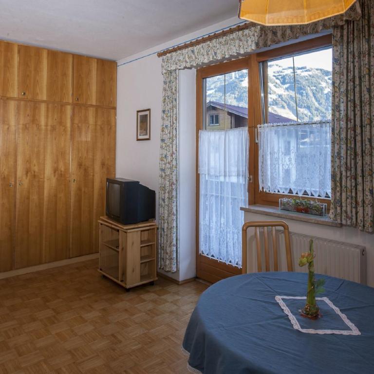 Haus Schönegger - Apartment mit 1 Schlafzimmer und Balkon - 3