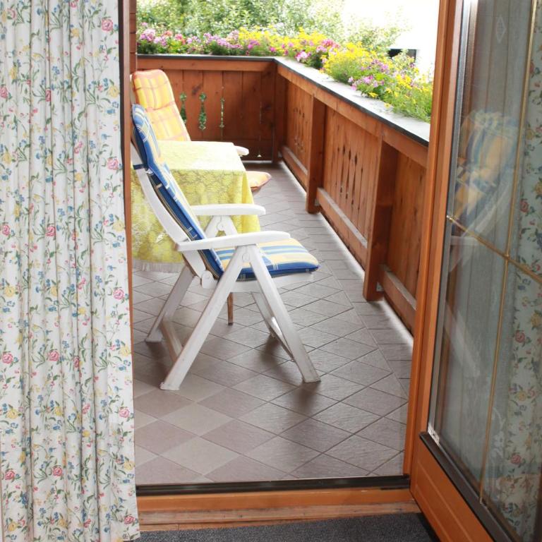 Haus Schönegger - Großes Apartment mit 1 Schlafzimmer und Balkon - 3