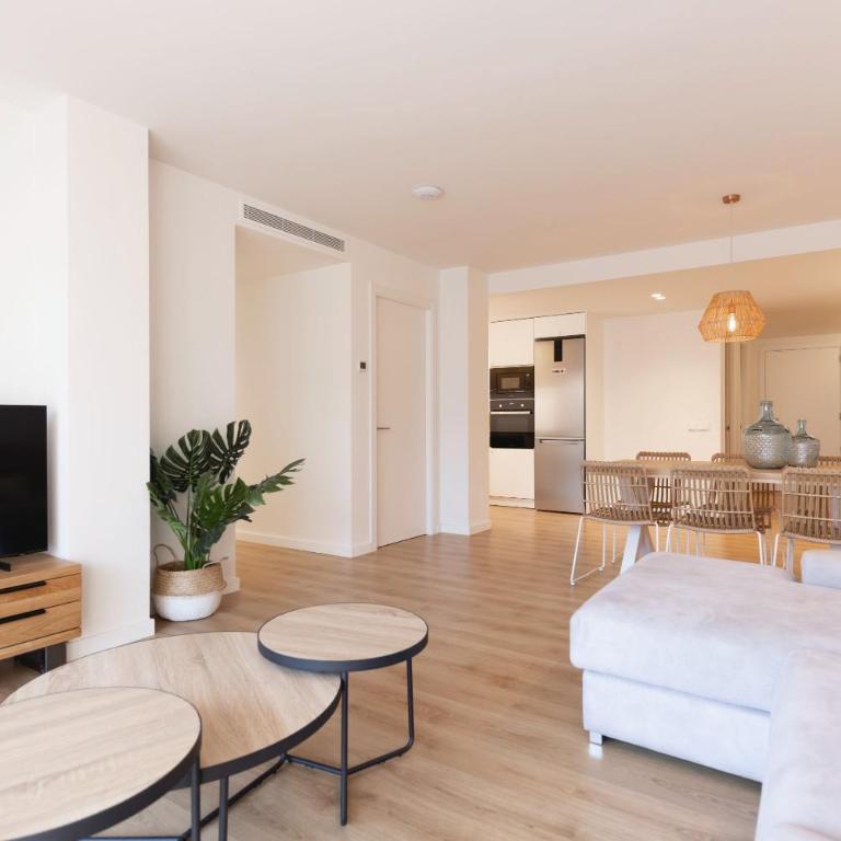 Bravissimo Falcó, 3 bedrooms and balcony - Apartamento de 3 dormitorios - 3