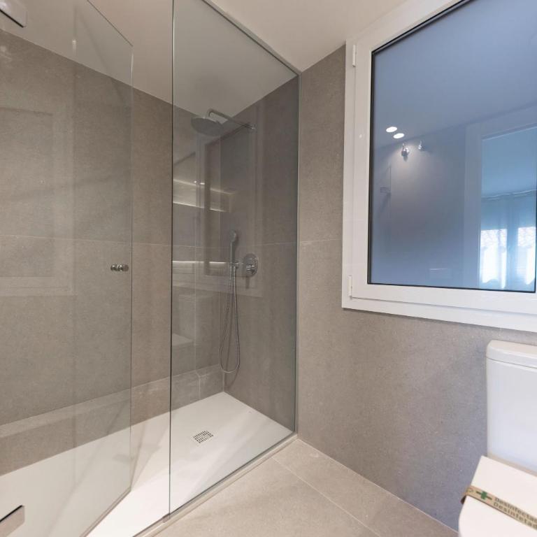 Bravissimo Falcó, 3 bedrooms and balcony - Apartamento de 3 dormitorios - 14