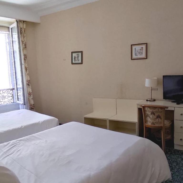 Grand Hôtel du Havre - Chambre Quadruple - 11