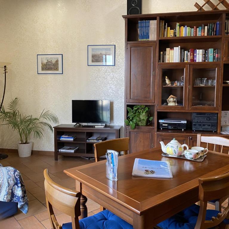 Pini di Roma-New and cozy apt in Rome city center- Metro A "Re di Roma" - Appartamento con 2 Camere da Letto - 35