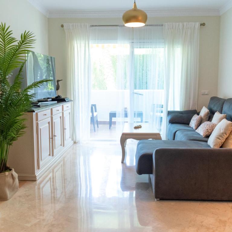 Golden Mile Duplex Marbella - Three-Bedroom Apartment - 13