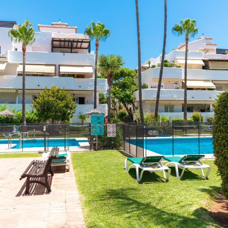 Golden Mile Duplex Marbella - Three-Bedroom Apartment - 33