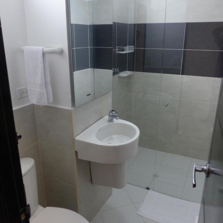 Campo Godoy - Habitación Doble con baño privado - 4