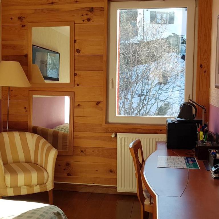 Dans un village savoyard a 1000 m d'altitude bel appartement spacieux de140m2 avec vue magnifique sur la montagne - Appartement avec Vue sur la Montagne - 29