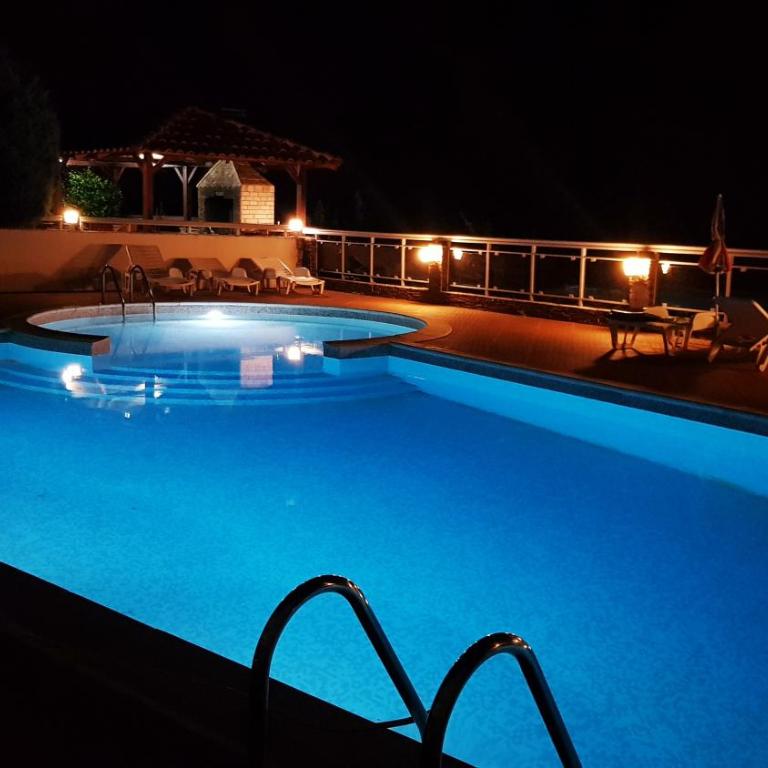 Talia apartments & pool - One-Bedroom Apartment with Balcony and Sea View - 24