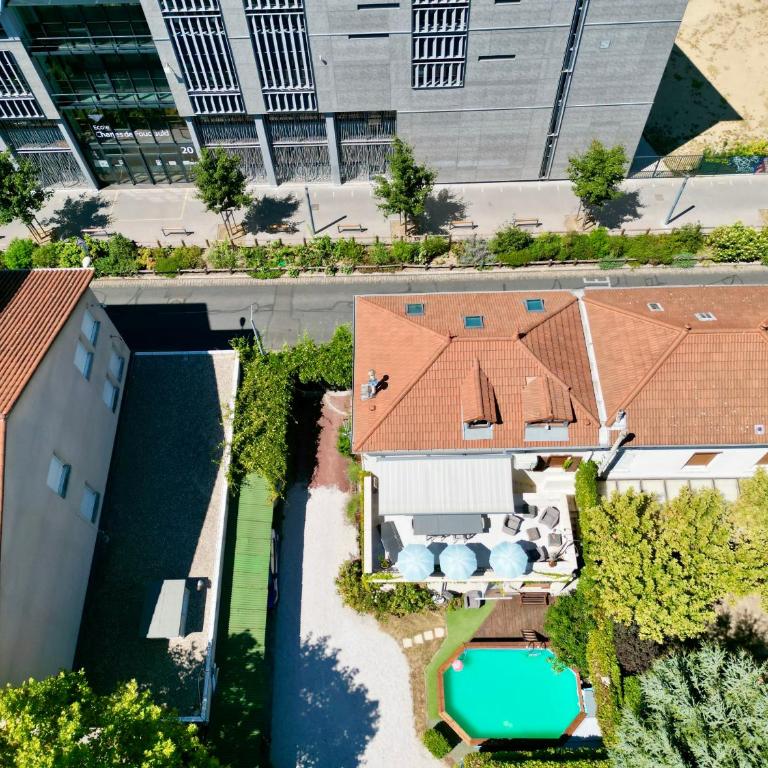 B&B "Clos Feuillat" - Chambre Double – Vue sur Ville - 7