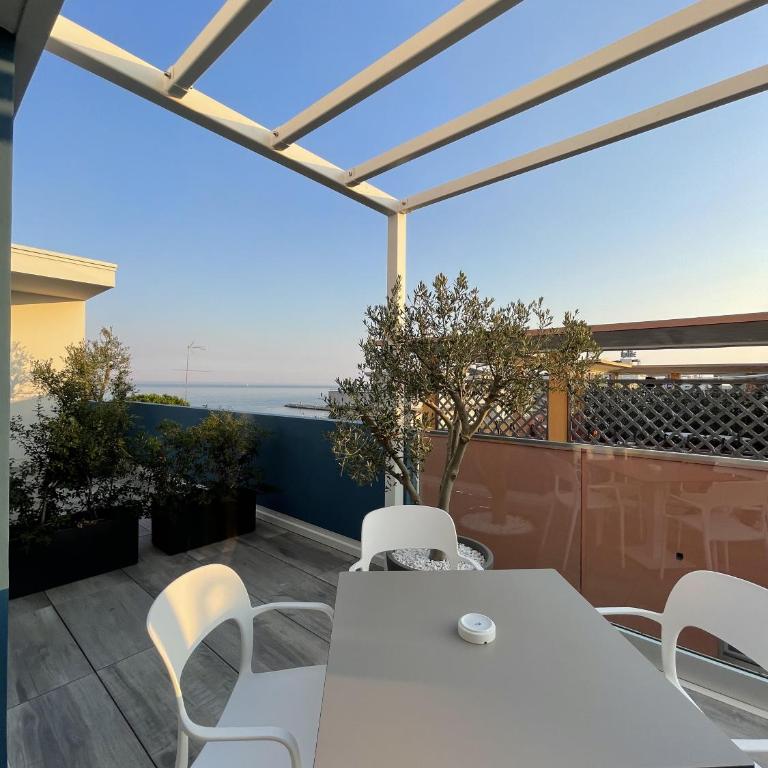 MAR60 Apartments - Appartamento con Vista Mare - 11