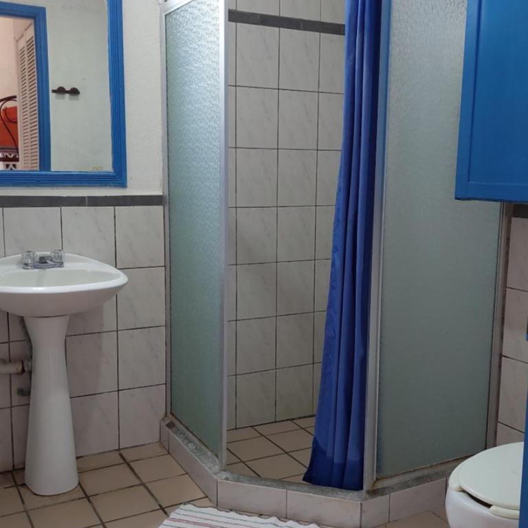 Tower Bridge Hostel - Habitación Cuádruple con baño - 1