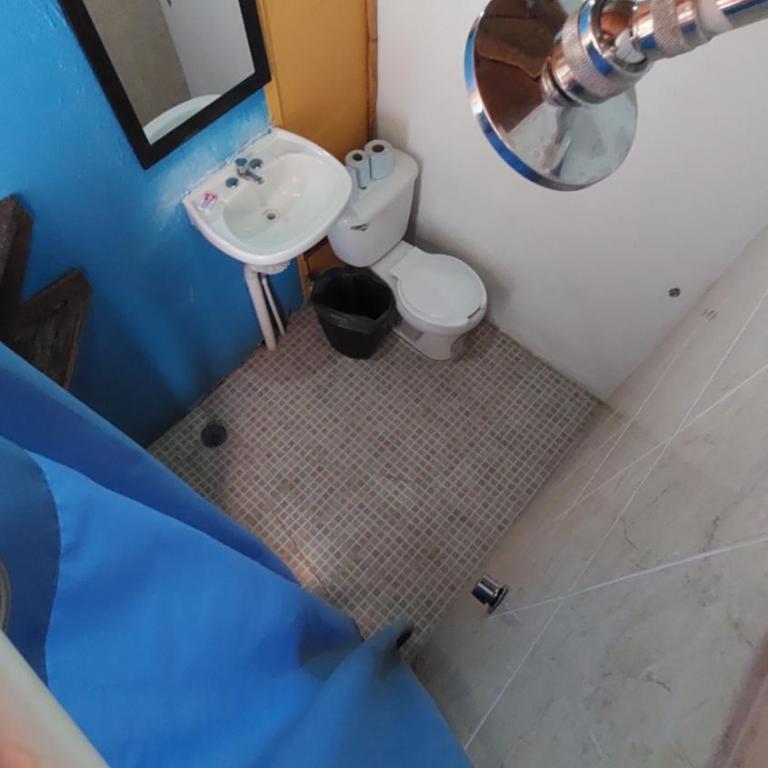 Tower Bridge Hostel - Habitación Doble con baño - 2 camas - 4