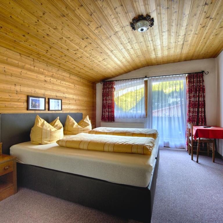 Garni Fischer - Doppelzimmer mit Balkon - 4