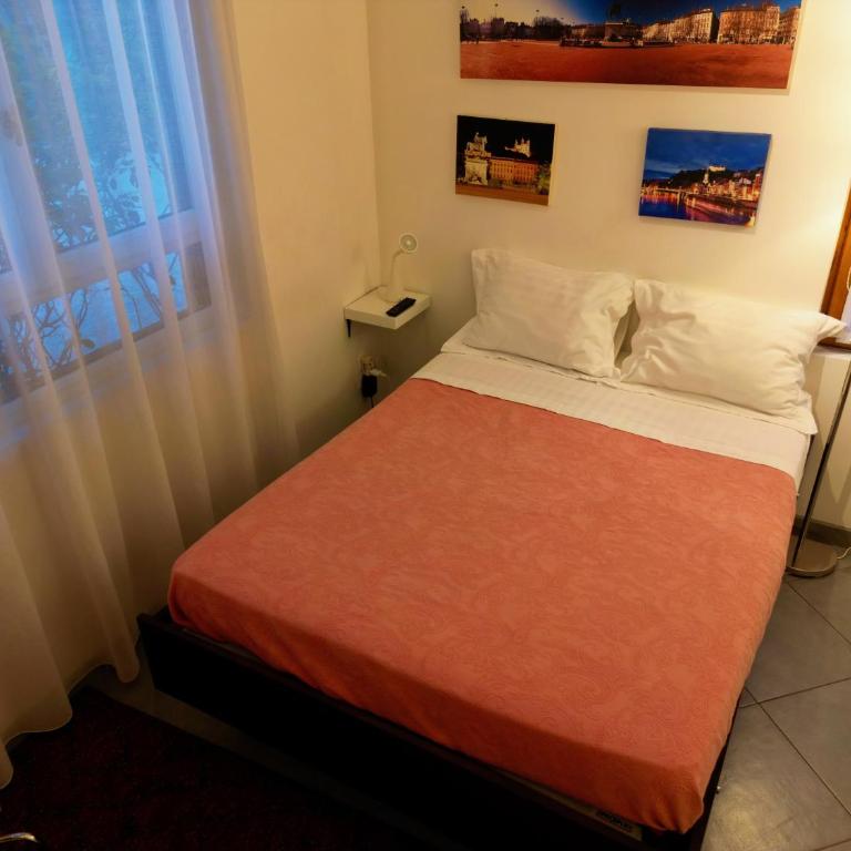 B&B "Clos Feuillat" - Chambre Double - Vue sur Piscine - 9