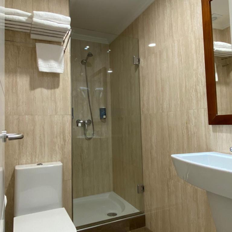 Hotel Arsus - Habitación Doble Económica - 9