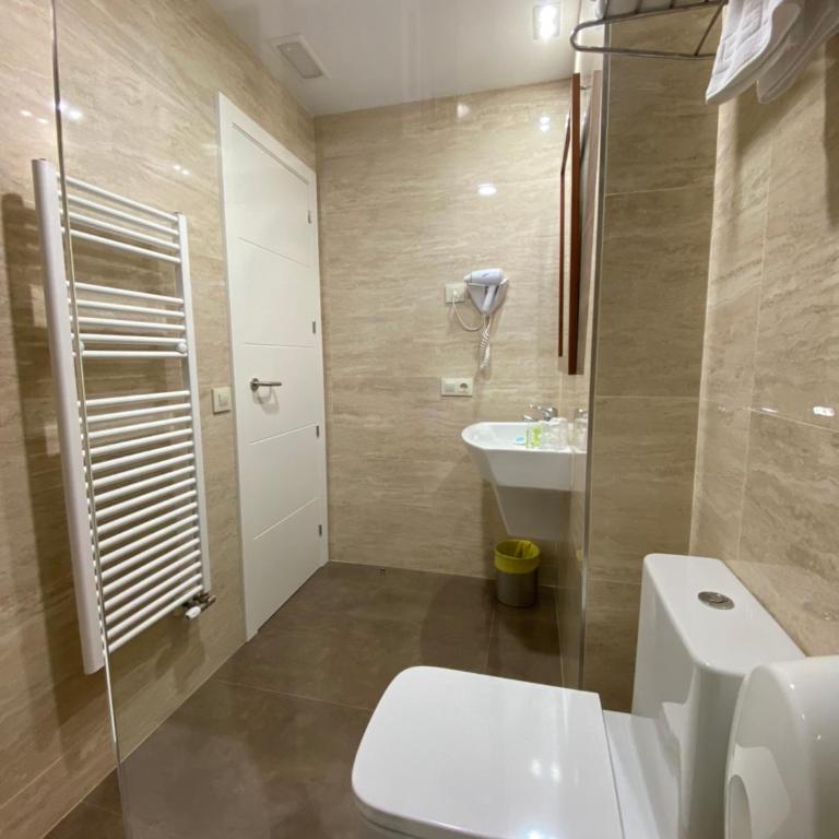 Hotel Arsus - Habitación Familiar (2 adultos + 1 niño) - 2