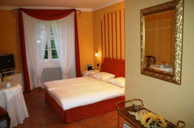 Hotel Casa Arizzoli - Camera Matrimoniale/Doppia con Letti Singoli - 10