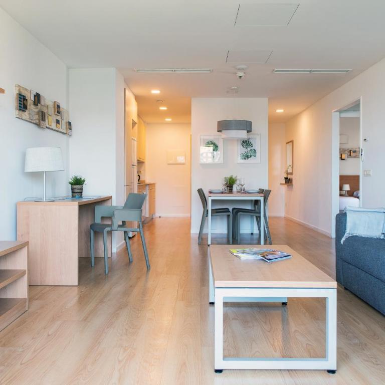 Aura Park Aparthotel Fira Barcelona - Apartamento Familiar con terraza (4-6 adultos) - 25