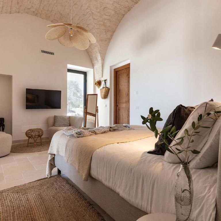 Vilaa Isa Beautiful Villa and trullo in Ostuni - Three-Bedroom Villa - 8