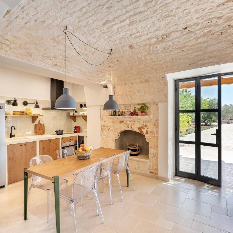 Vilaa Isa Beautiful Villa and trullo in Ostuni - Three-Bedroom Villa - 20