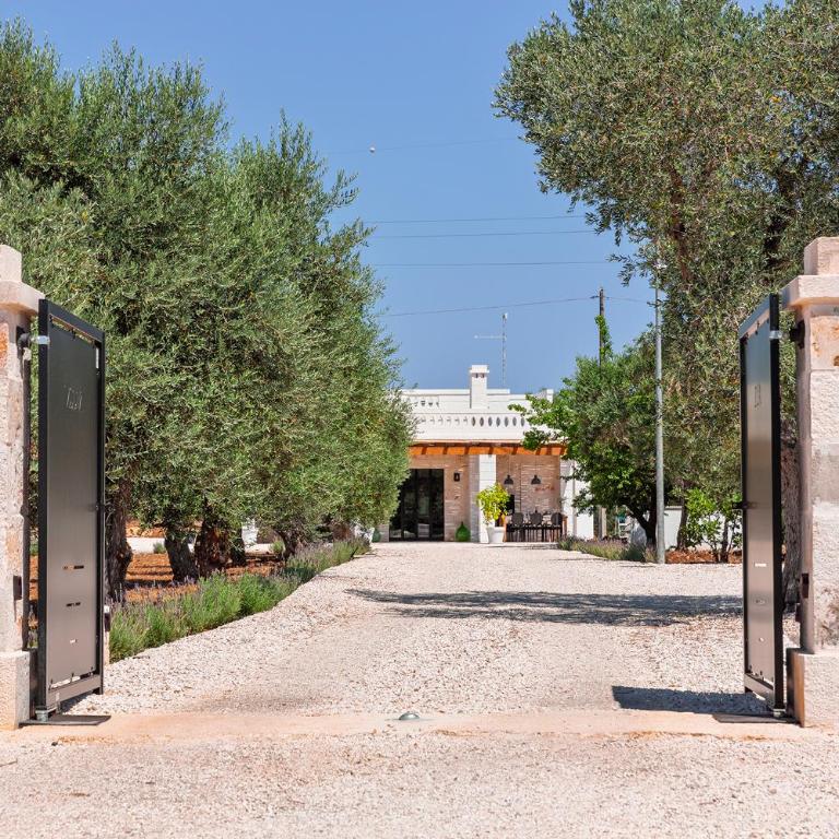 Vilaa Isa Beautiful Villa and trullo in Ostuni - Three-Bedroom Villa - 40