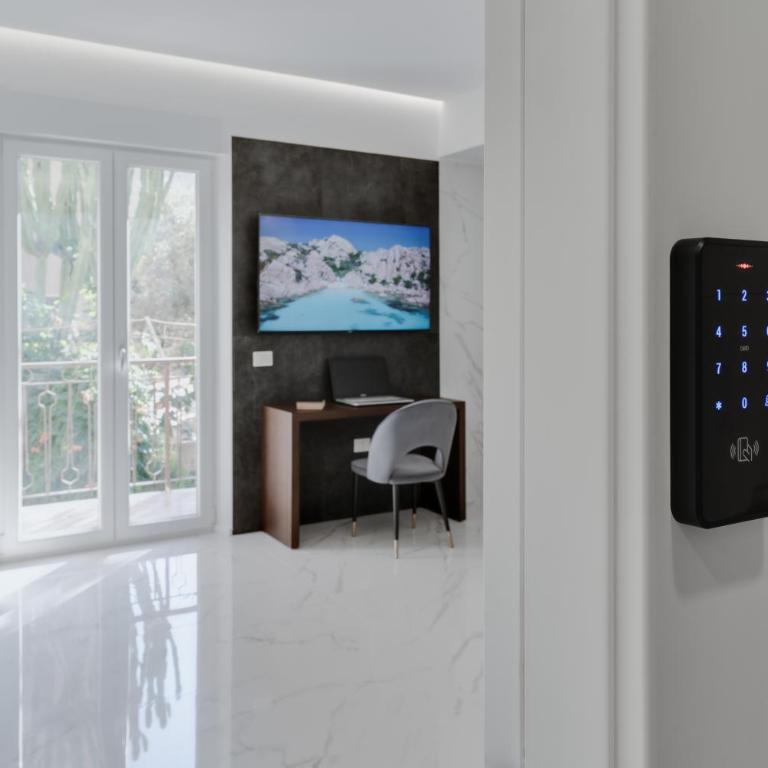 Caralis Suites Rooms - Standard King Room - 10