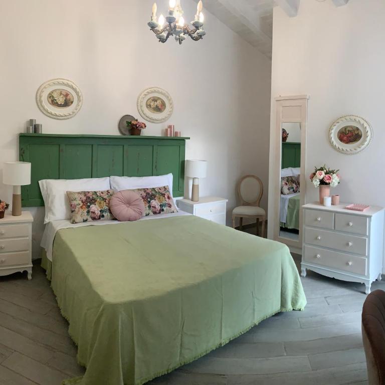 Il Fiore Bianco - Camera Matrimoniale con Bagno Privato - 4