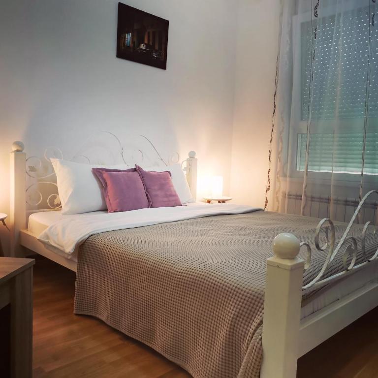 VIKONT studio apartment with parking 5 eur per day - Studio Apartman - 6