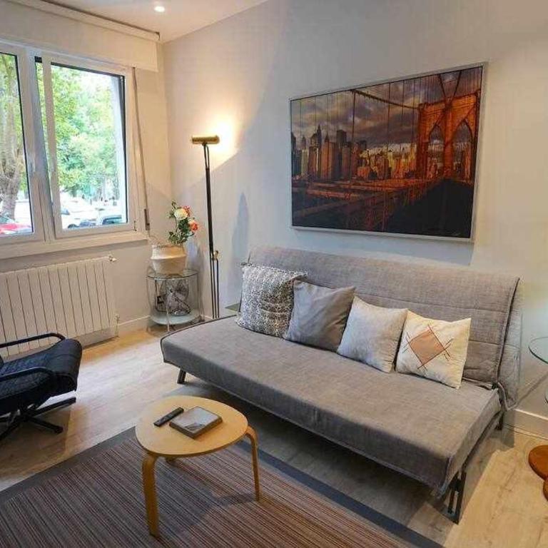 Bilbao ciudad del mundo, arte, tele-trabajo y ocio - Two-Bedroom Apartment - 18