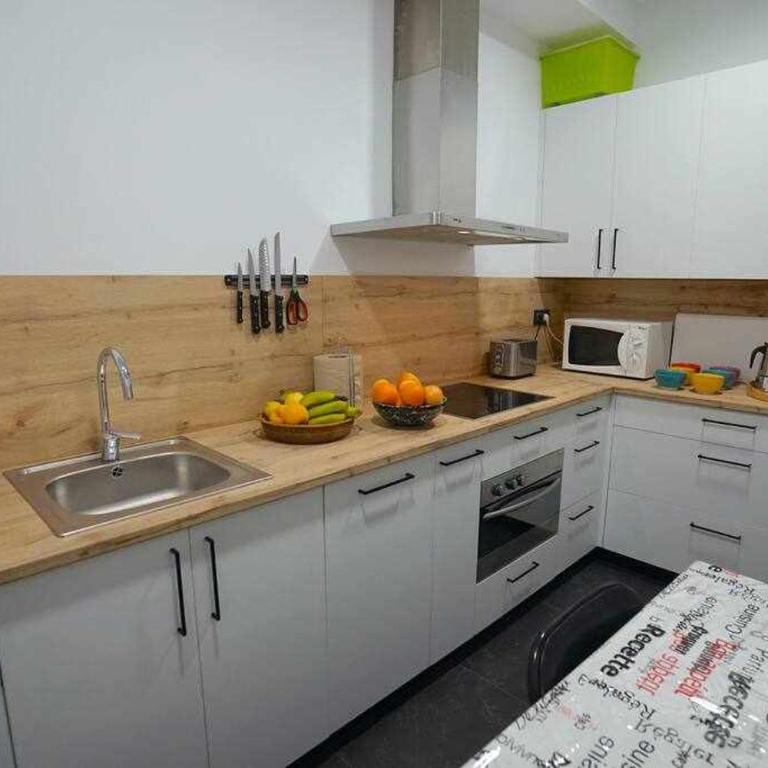 Bilbao ciudad del mundo, arte, tele-trabajo y ocio - Two-Bedroom Apartment - 29