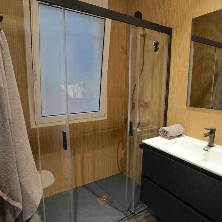 Bilbao ciudad del mundo, arte, tele-trabajo y ocio - Two-Bedroom Apartment - 32