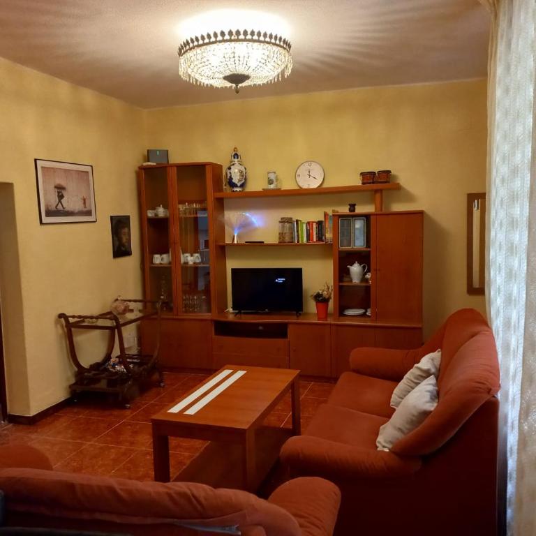 ACOGEDOR Y LUMINOSO PISO CÉNTRICO - Apartamento de 3 dormitorios - 10