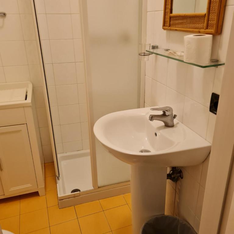 Soggiorno Isabella De' Medici - Single Room with Private Exernal Bathroom - 9