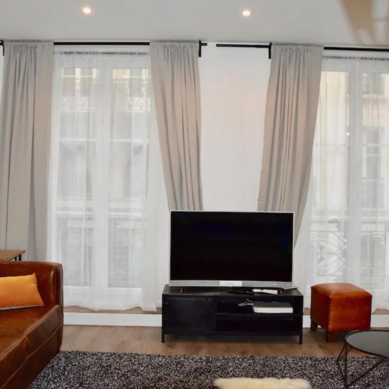 Elégant appartement dans le quartier Concorde à Paris - Appartamento con 2 Camere da Letto - 4
