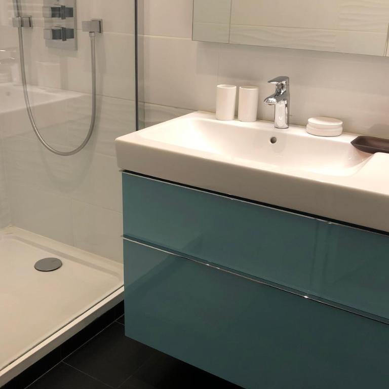 Elégant appartement dans le quartier Concorde à Paris - Appartamento con 2 Camere da Letto - 15