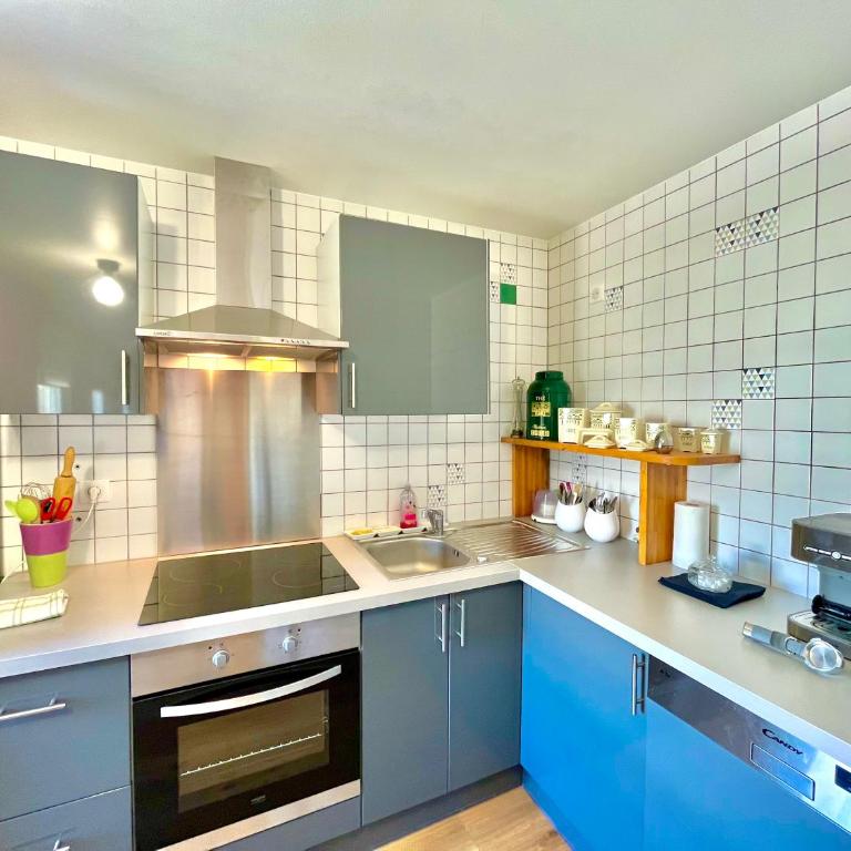 BERNARDINE - Hyper Centre Reims Parking Inclus - Three-Bedroom Apartment - 11
